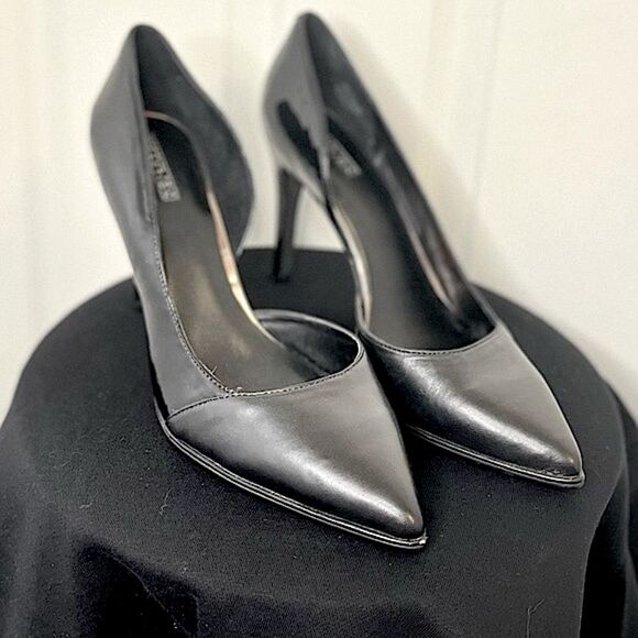 Kenneth Cole Shoes - Keneth Cole Black Heels​​​